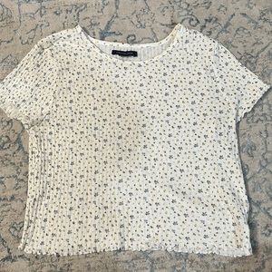 American Eagle flowered shirt